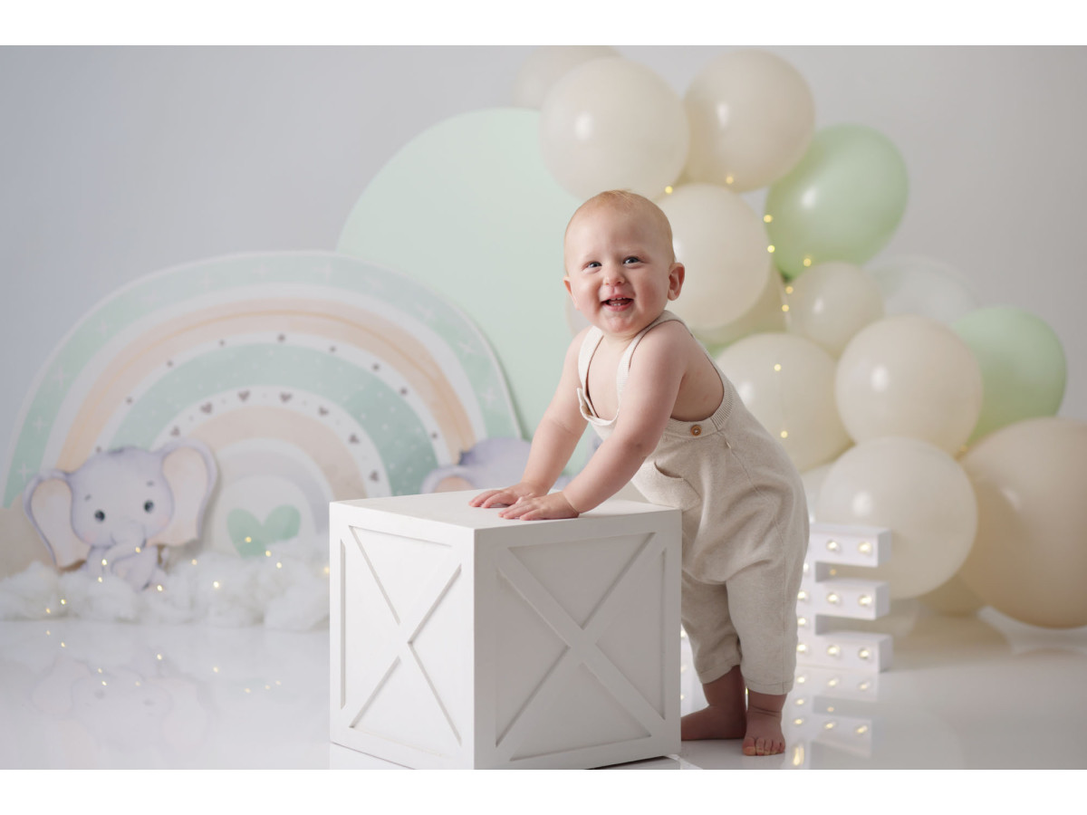 Baby & cake smash photo backdrop Elefanto – elephant set with pastel rainbow and balloons | Colors&Drops