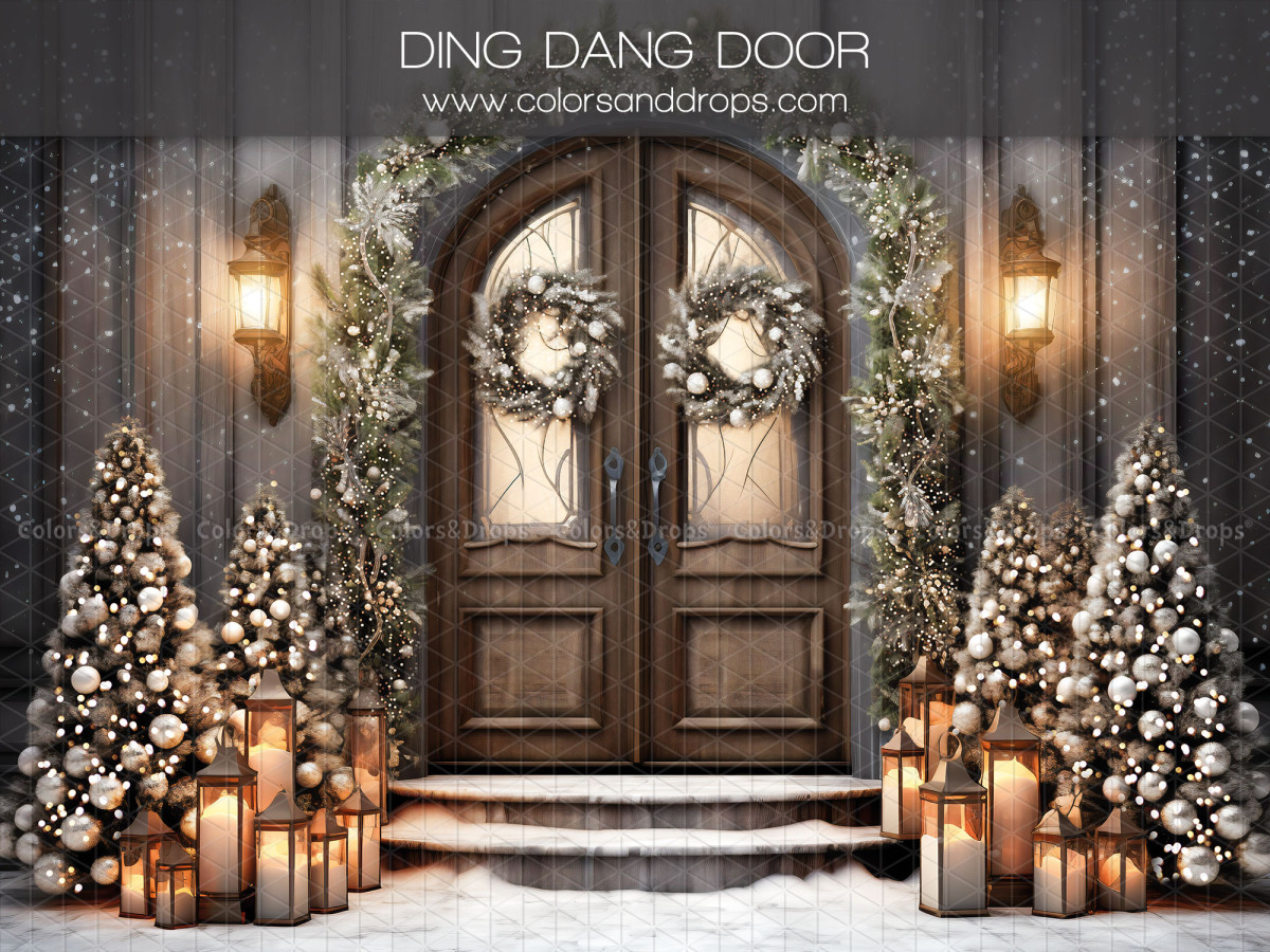 Fondo fotográfico de Navidad Ding Dang Door – puerta doble de madera con coronas, velas y abetos blancos | Colors&Drops