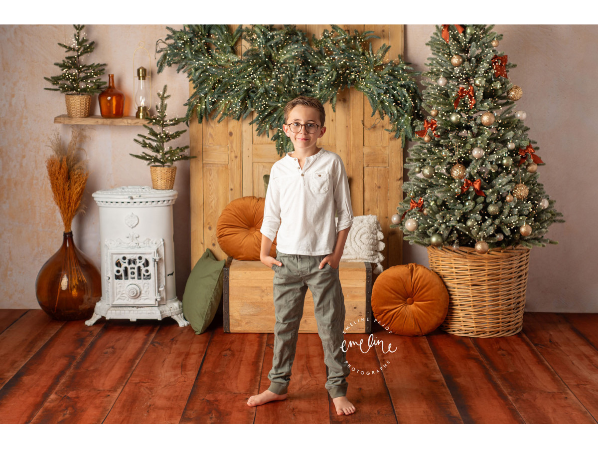 Fond photo d'angle Boho Christmas Plancha + New Red Lake – noël bohème avec sol parquet | Colors&Drops