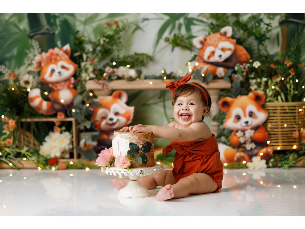 Fond photo bébé et smash cake Panda Roux Girl – pandas roux illustrés avec fleurs dans les bambous | Colors&Drops