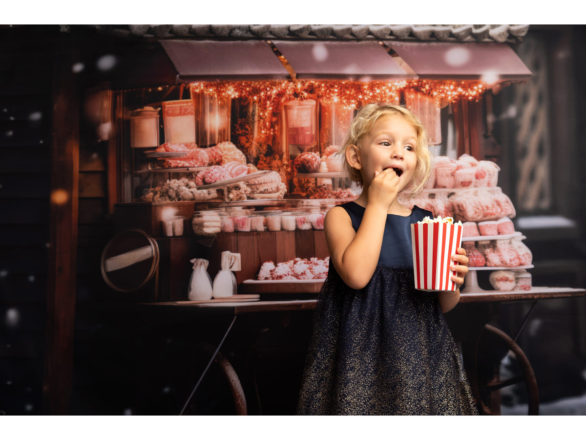 Christmas side photo backdrop Hotty Chocolate Side – Christmas pastry cart in front of a shop | Colors&Drops