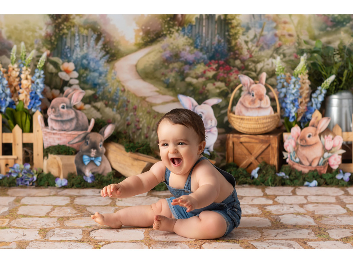 Easter photo backdrop Lapins de Prairie – plush bunnies in a watercolour flower meadow | Colors&Drops