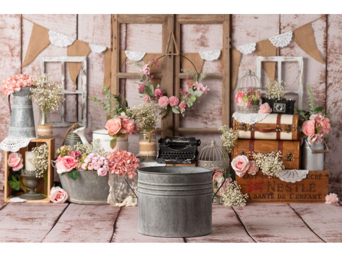 Baby & cake smash photo backdrop Shabby Flowers – shabby chic set with old windows and roses | Colors&Drops