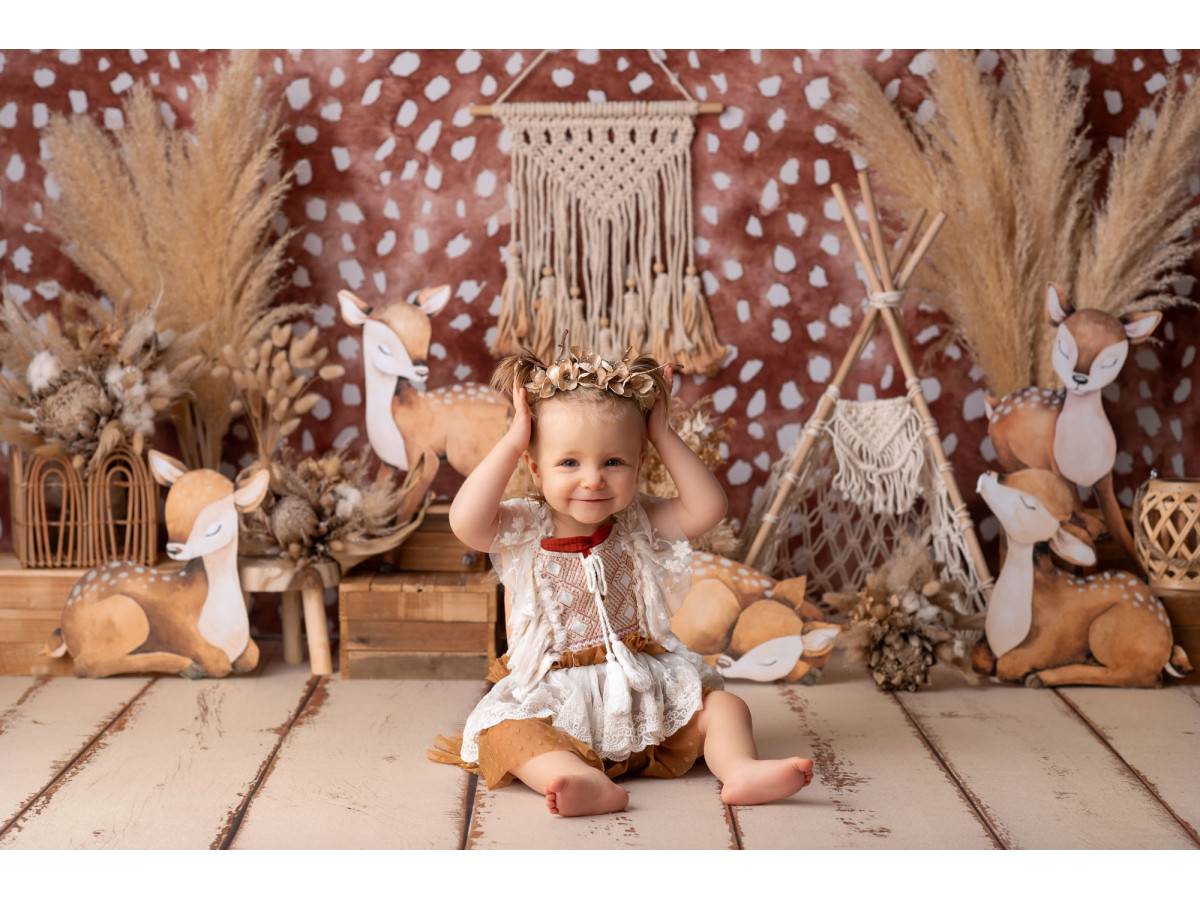 Fondo fotográfico de bebé y smash cake Boho Bicha – decorado bohemio con zorros, pampa y macramé | Colors&Drops