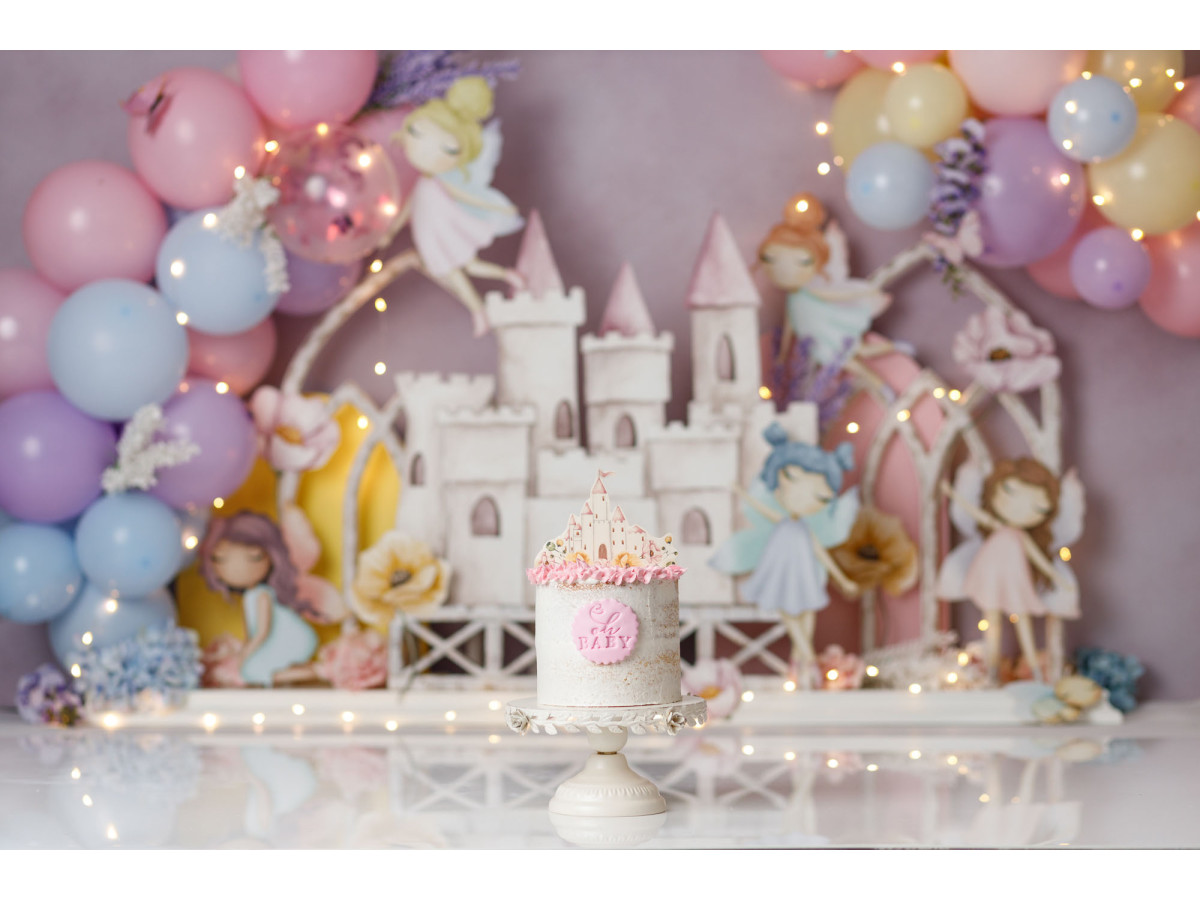 Fond photo bébé et smash cake La Fee Chateau – château de fées avec ballons pastel | Colors&Drops