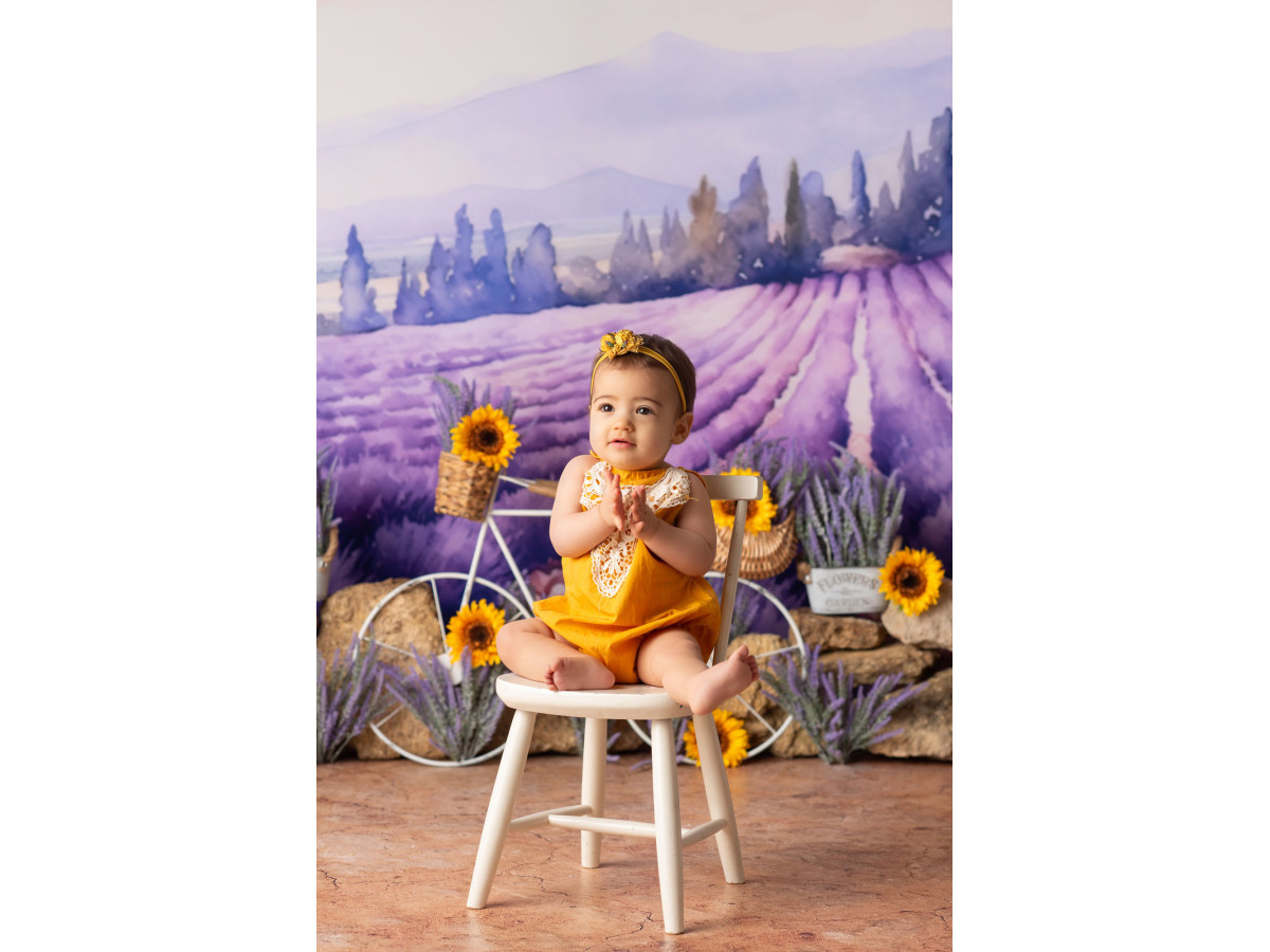 Fond photo bébé et smash cake La Provence – champ de lavande en Provence avec vélo et tournesols | Colors&Drops