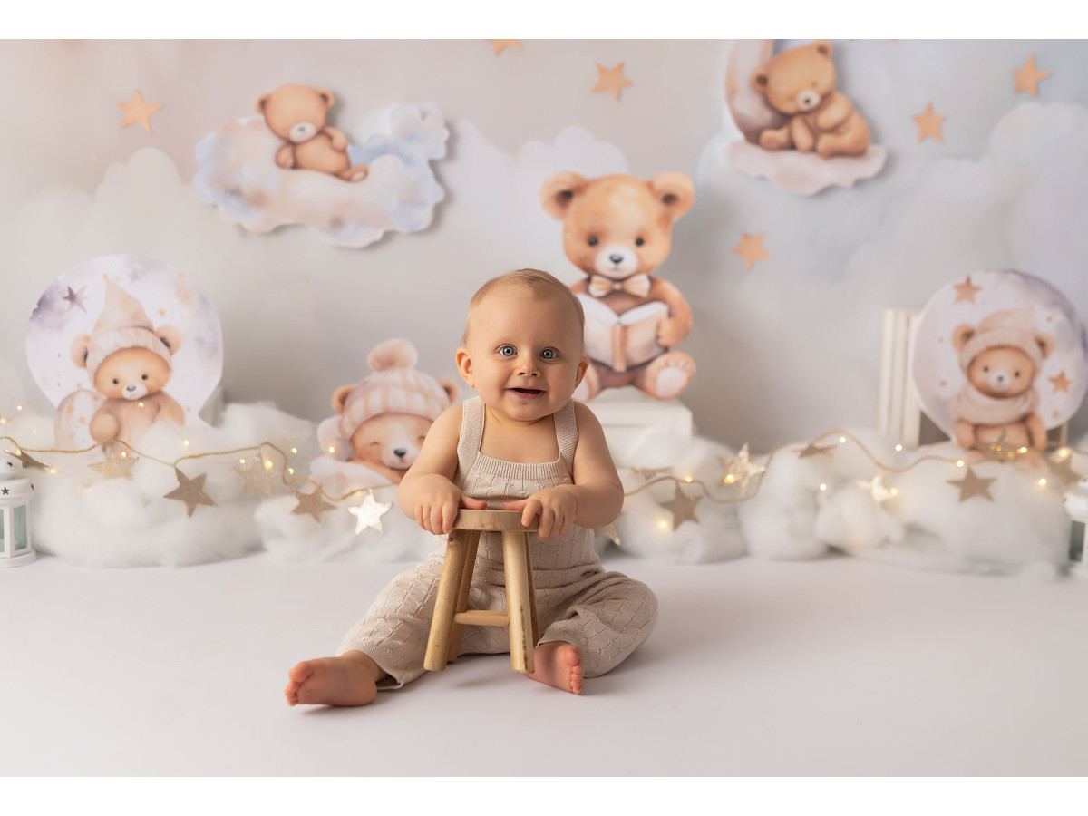 Fondo fotográfico de bebé y smash cake Ours des Reves – osos de peluche dormidos entre nubes y estrellas | Colors&Drops