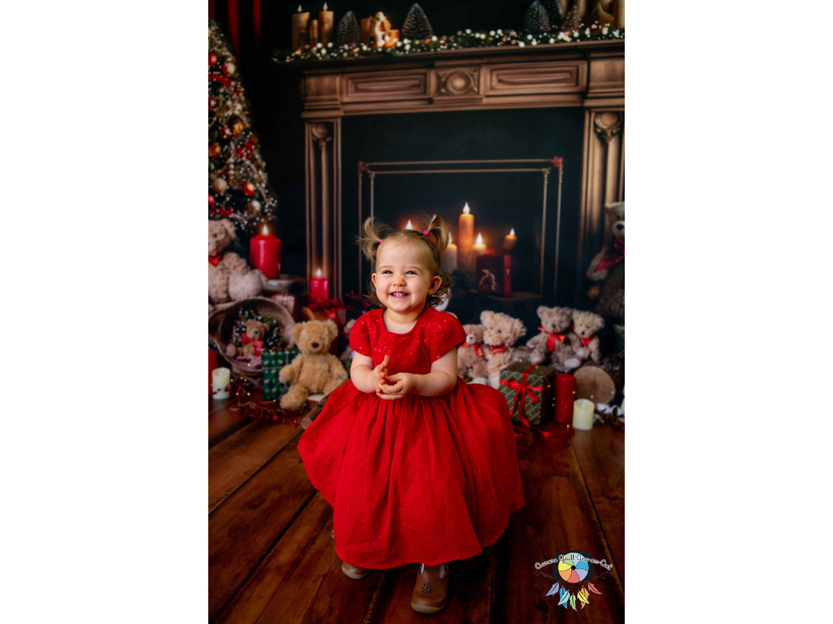 Photo backdrop Christmas Teddy Fire Place – Christmas fireplace with teddy bears, candles and red curtains | Colors&Drops