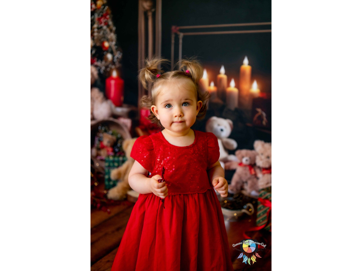 Photo backdrop Christmas Teddy Fire Place – Christmas fireplace with teddy bears, candles and red curtains | Colors&Drops