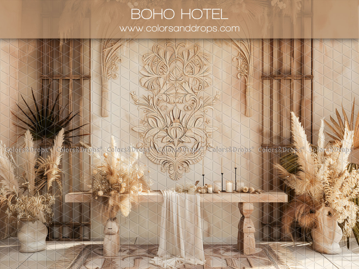 Fond photo communion Boho Hotel – décor bohème avec panneau sculpté, banc et pampa | Colors&Drops