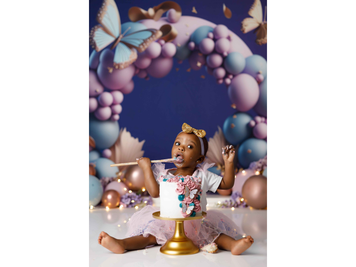 Baby & cake smash photo backdrop Orlena – pastel balloon arch with butterflies on indigo background | Colors&Drops