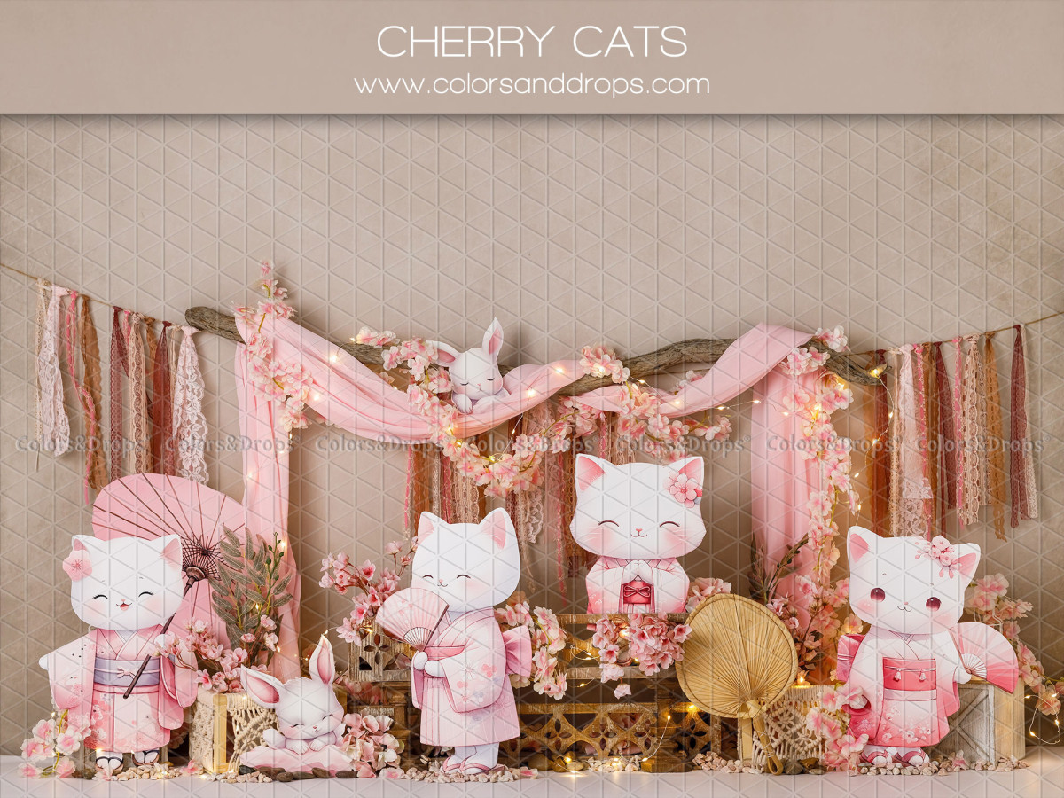 Fond photo bébé et smash cake Cherry Cats – chatons en kimono avec guirlande de tissus roses | Colors&Drops