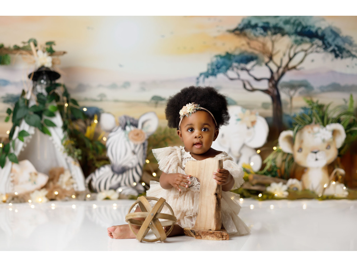 Fond photo bébé et smash cake Zebra – bébés animaux de la savane sous un acacia | Colors&Drops