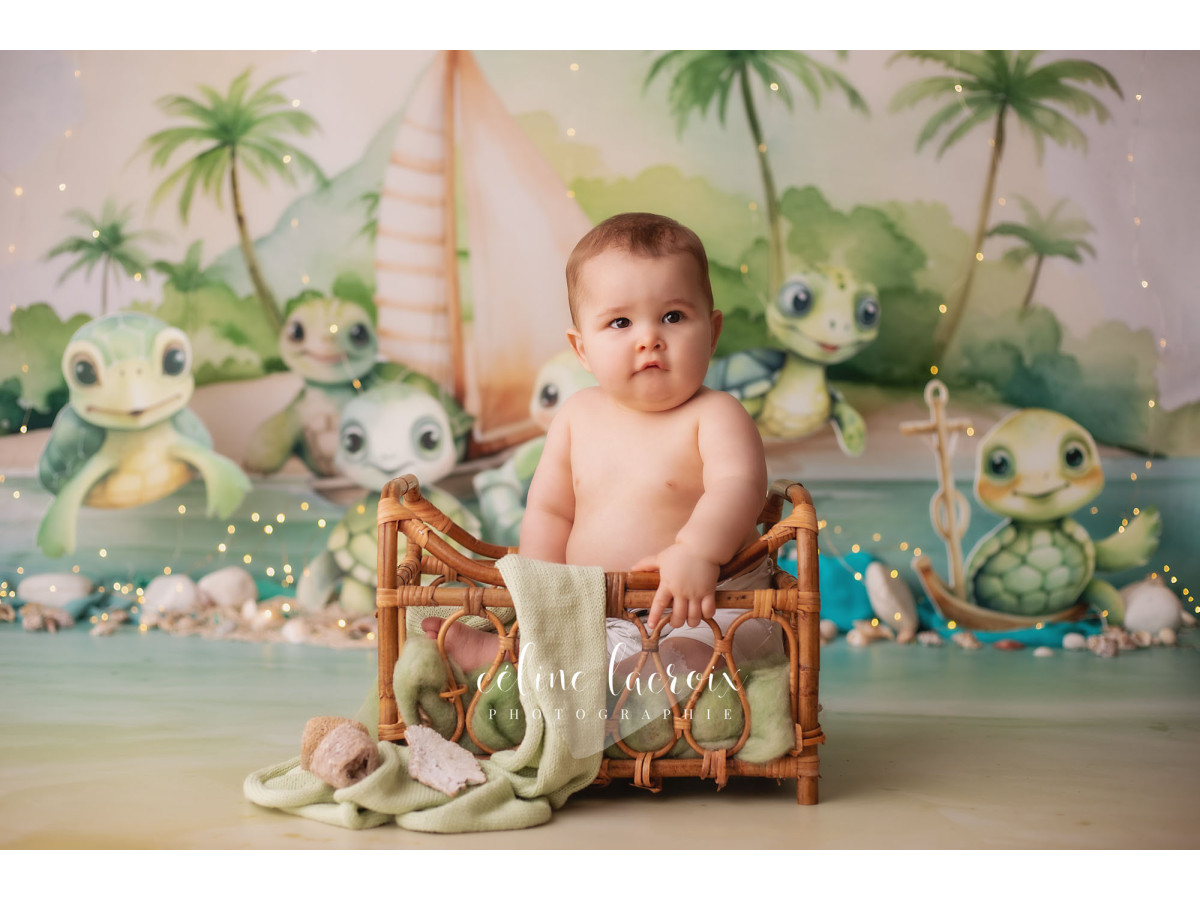 Fond photo bébé et smash cake Little Turtles – bébés tortues sur une plage tropicale | Colors&Drops