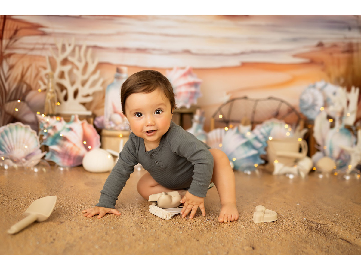 Fond photo bébé et smash cake Beach Bubble – bord de mer au coucher de soleil avec coquillages | Colors&Drops