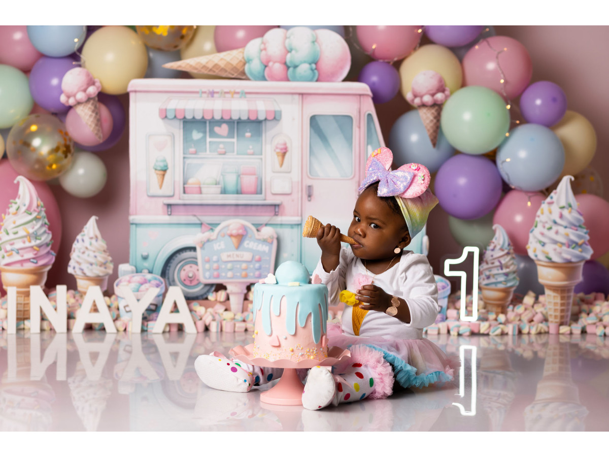 Fond photo bébé et smash cake Ice Cream Candy – camion de glaces avec arche de ballons pastel | Colors&Drops