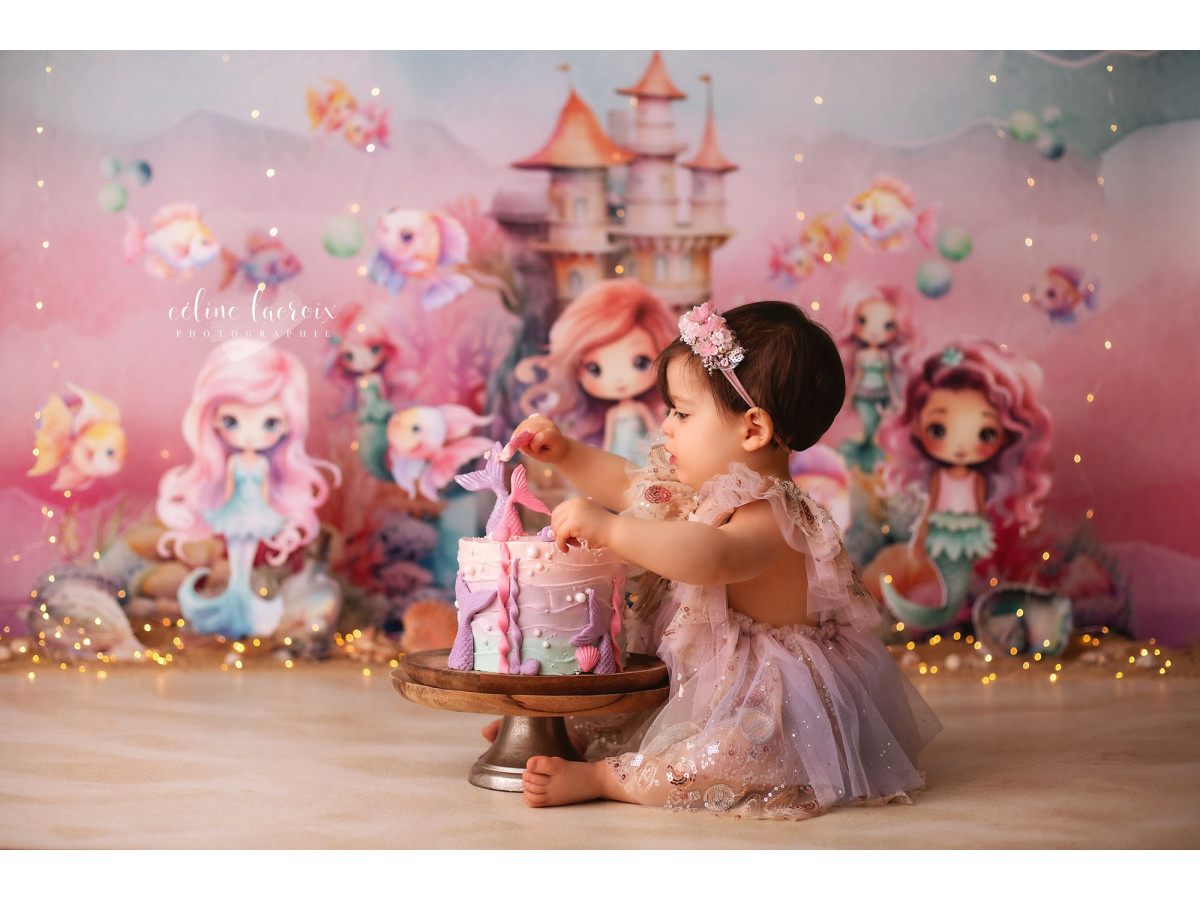 Baby & cake smash photo backdrop Mermaids Castel – mermaids in front of an underwater castle | Colors&Drops
