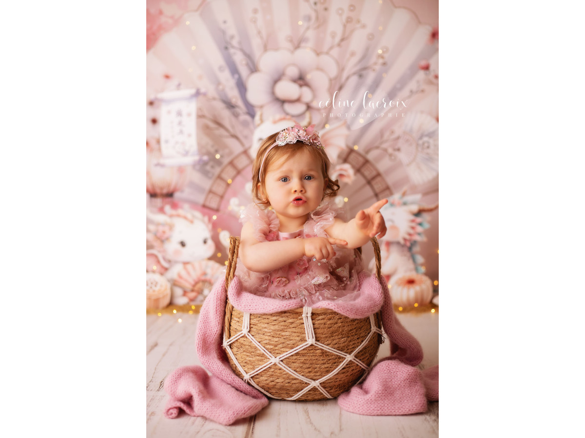 Fond photo bébé et smash cake Muchoo – chats et dragons japonais avec cerisier en fleurs | Colors&Drops