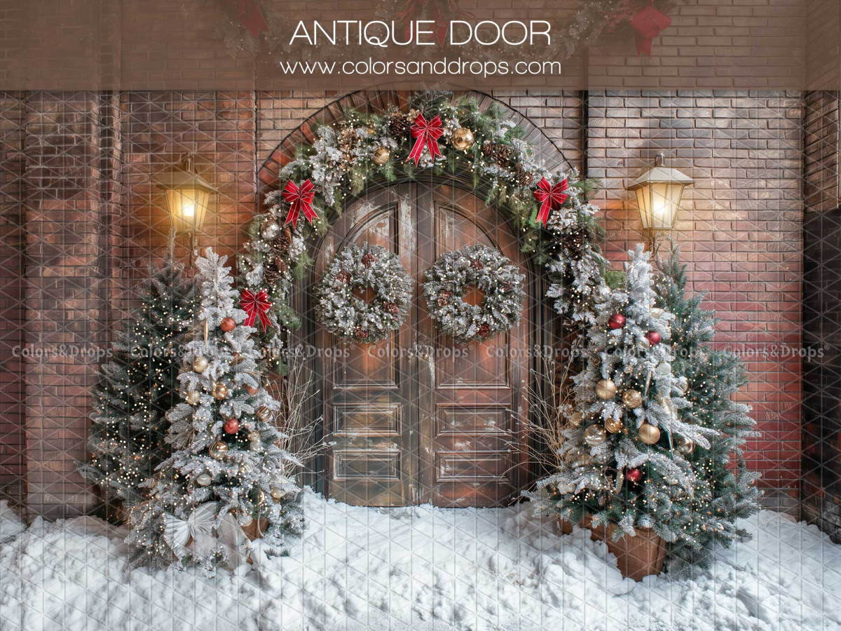 Fondo fotográfico de Navidad Antique Door – puerta antigua de madera con arco navideño sobre ladrillo | Colors&Drops