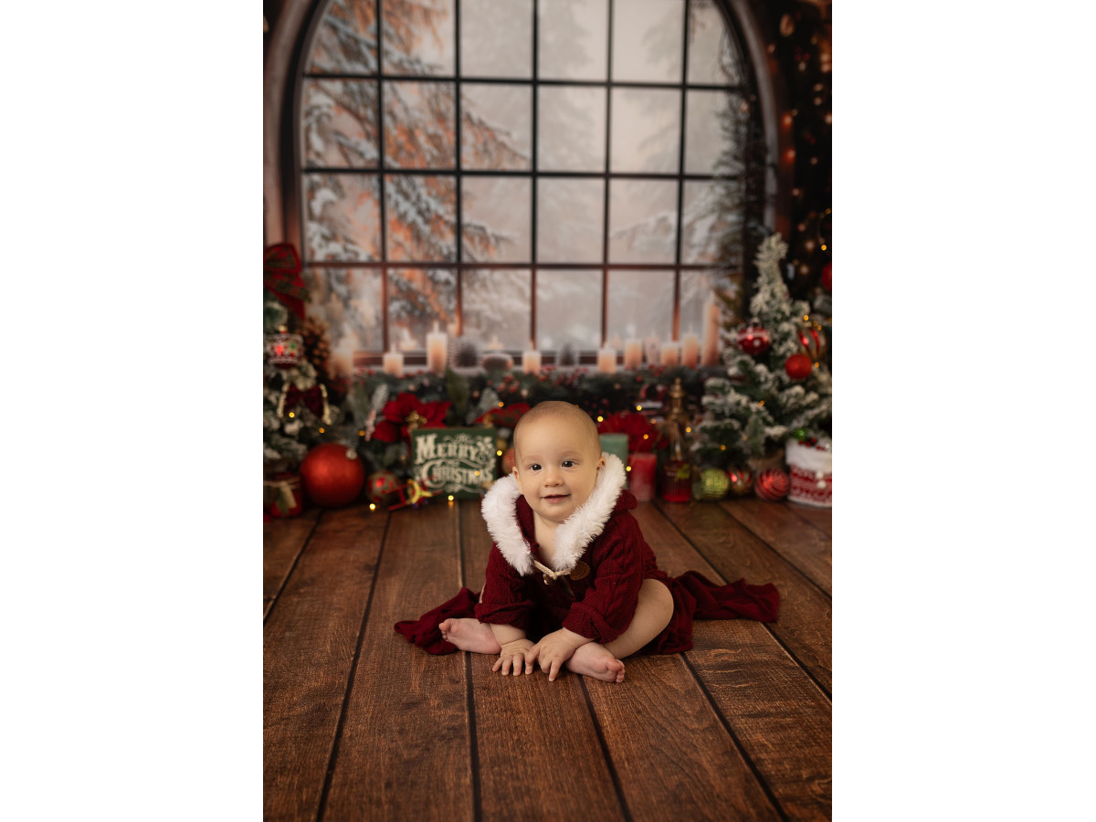 Photo backdrop Christmas Arch – large arched window with candles and Christmas trees | Colors&Drops