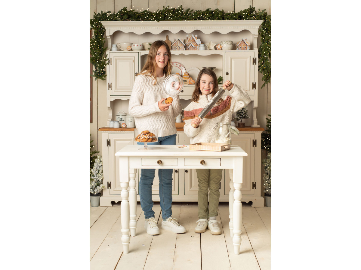 Fondo fotográfico de esquina de Navidad Ogreen Kitchen – cocina blanca navideña con suelo de madera | Colors&Drops