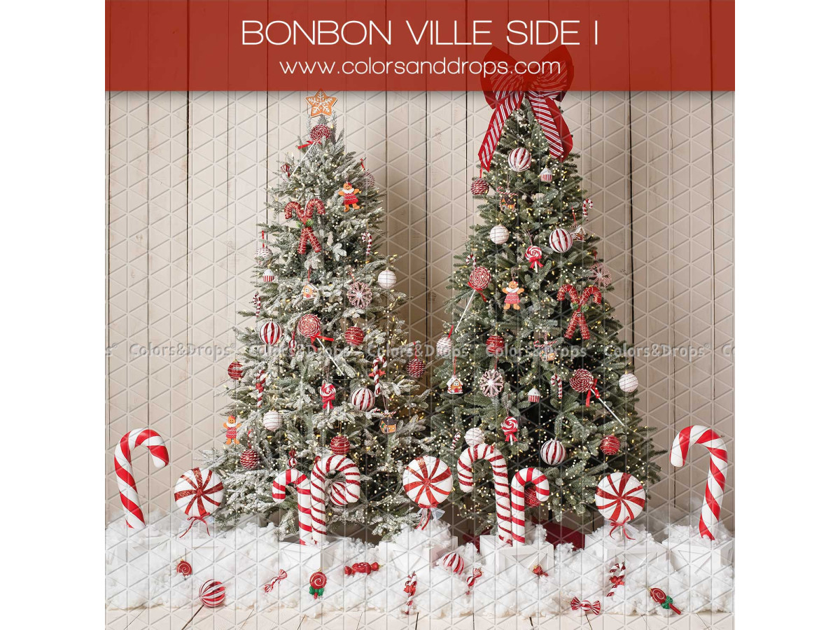Fond photo latéral de Noël Bonbon Ville Side I – sapins givrés et sucres d'orge sur bois blanc | Colors&Drops