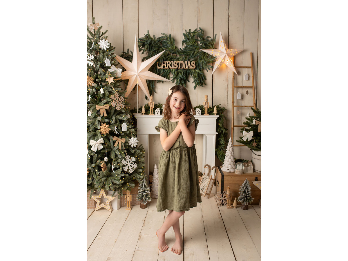 Fondo fotográfico de Navidad Cheminee Etoilee – chimenea blanca con estrellas y árbol de Navidad | Colors&Drops