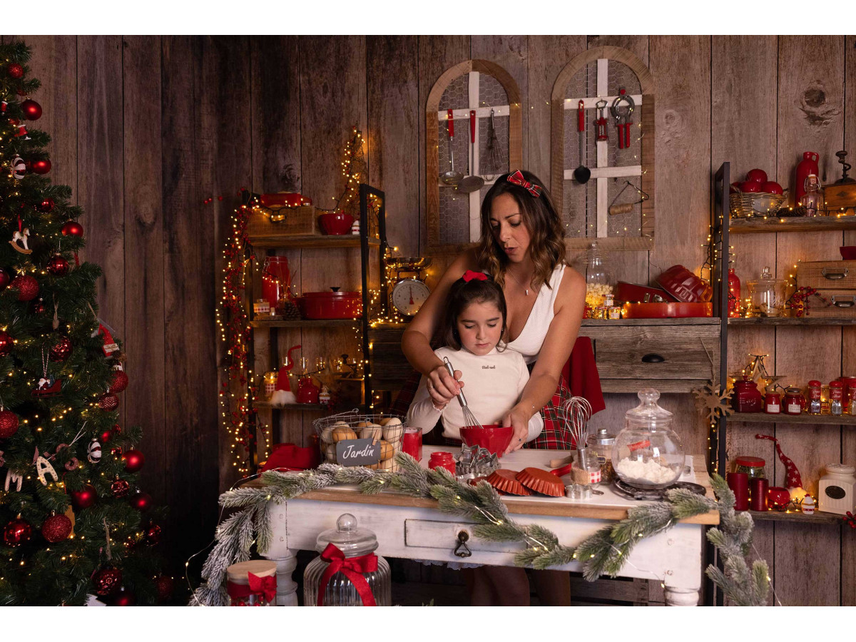 Fondo fotográfico de esquina de Navidad La Cuisine D'Antan – cocina antigua con suelo de madera | Colors&Drops