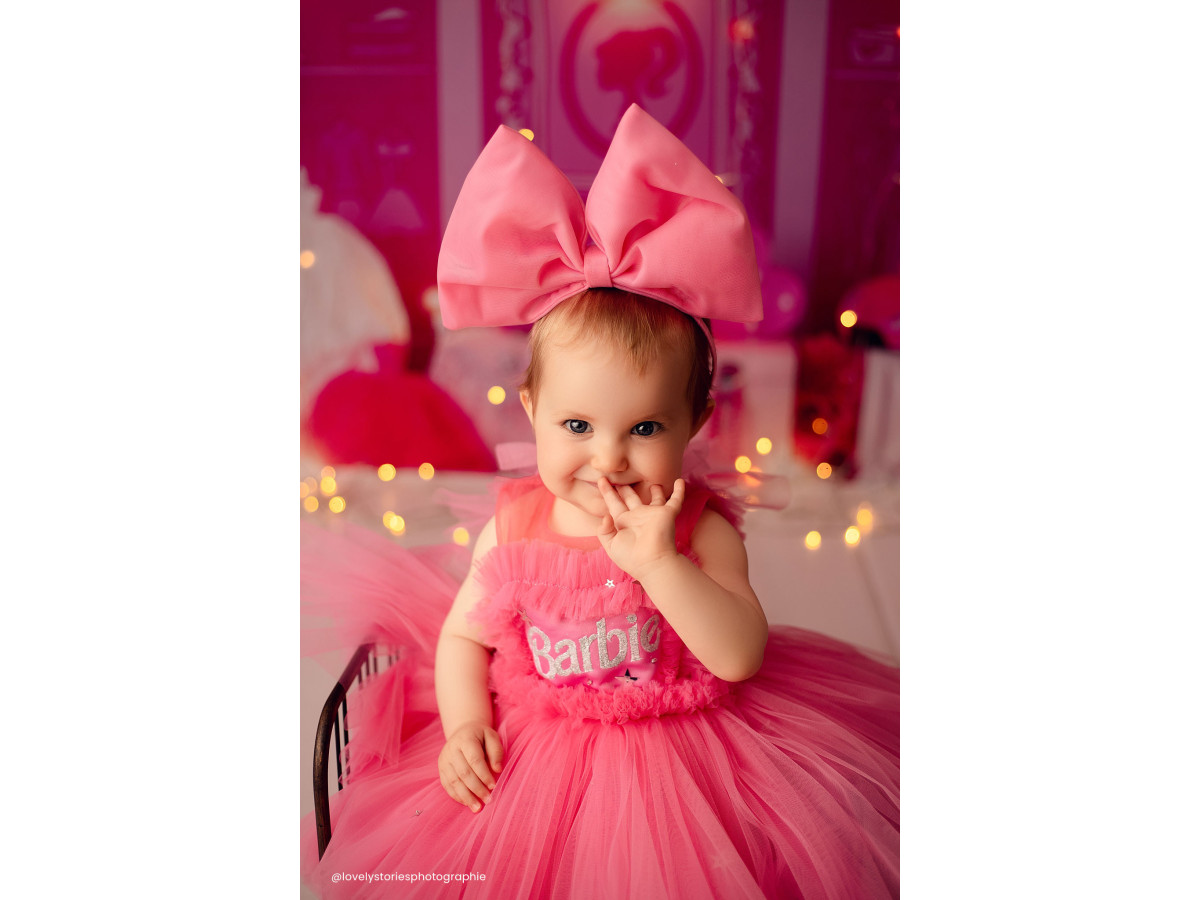 Baby & cake smash photo backdrop Shopping – pink fashion boutique with dresses and accessories | Colors&Drops