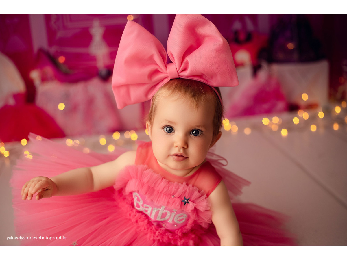 Baby & cake smash photo backdrop Shopping – pink fashion boutique with dresses and accessories | Colors&Drops