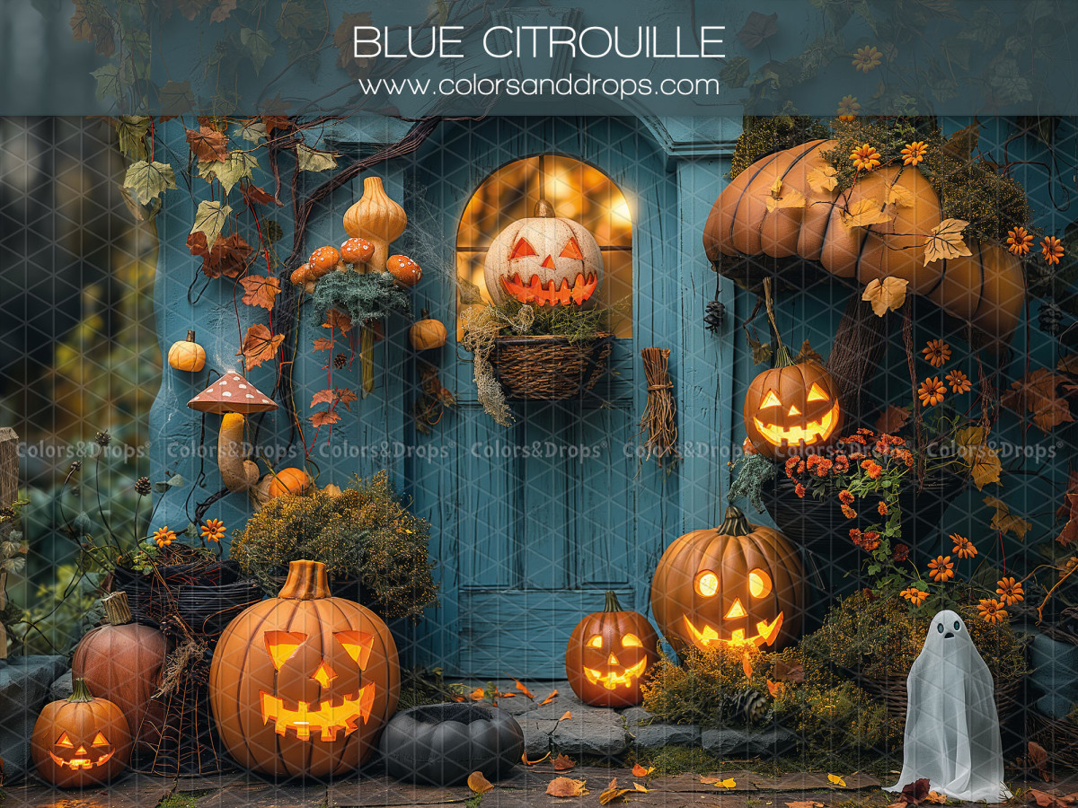 Fond photo d'Halloween Blue Citrouille – porte bleue avec citrouilles sculptées et fantôme | Colors&Drops