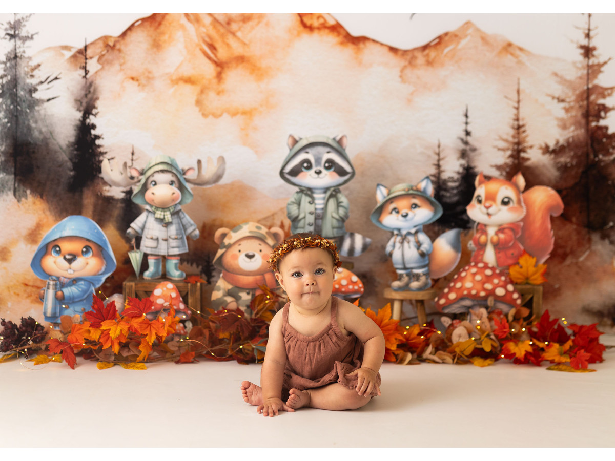 Fond photo bébé et smash cake Les Scouts – animaux scouts devant des montagnes en automne | Colors&Drops