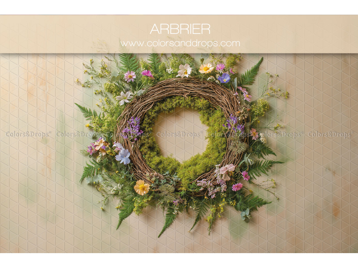Newborn photo backdrop Arbrier – moss and wildflower wreath on wood | Colors&Drops