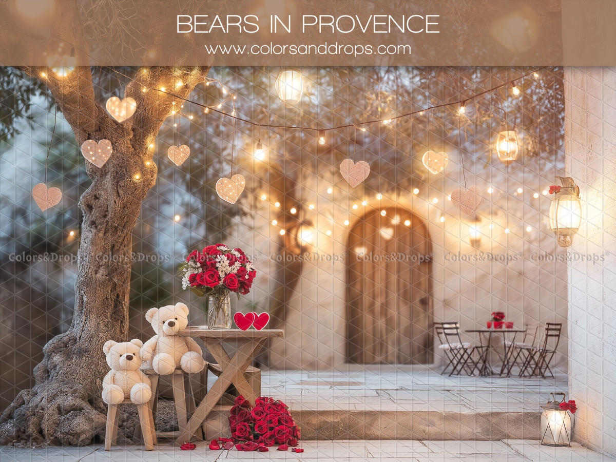 Fondo fotográfico de San Valentín Bears in Provence – terraza provenzal con ositos y corazones colgantes | Colors&Drops