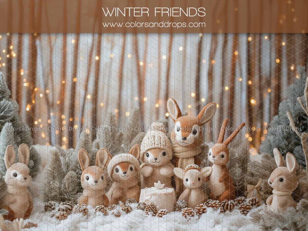 Fond photo bébé et smash cake Winter Friends – lapins en tricot dans une forêt enneigée | Colors&Drops
