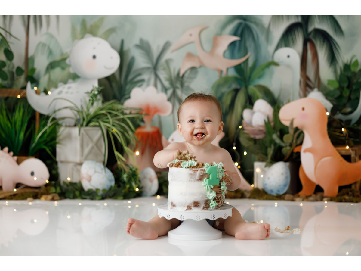 Fond photo bébé et smash cake Tropi Dino – dinosaures dans une jungle tropicale | Colors&Drops