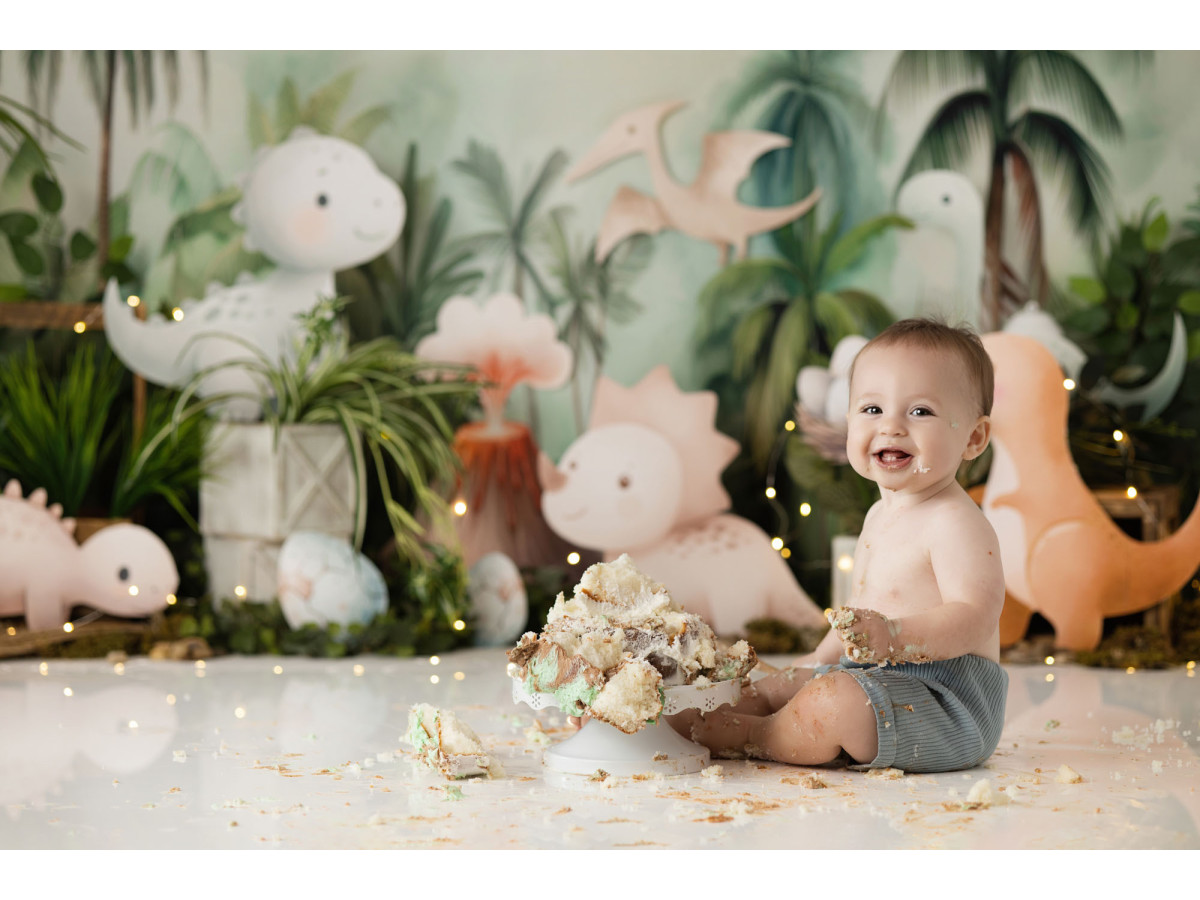Fond photo bébé et smash cake Tropi Dino – dinosaures dans une jungle tropicale | Colors&Drops