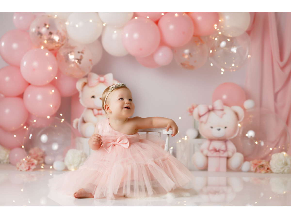 Baby & cake smash photo backdrop Bearny – pink balloon arch with teddy bears | Colors&Drops
