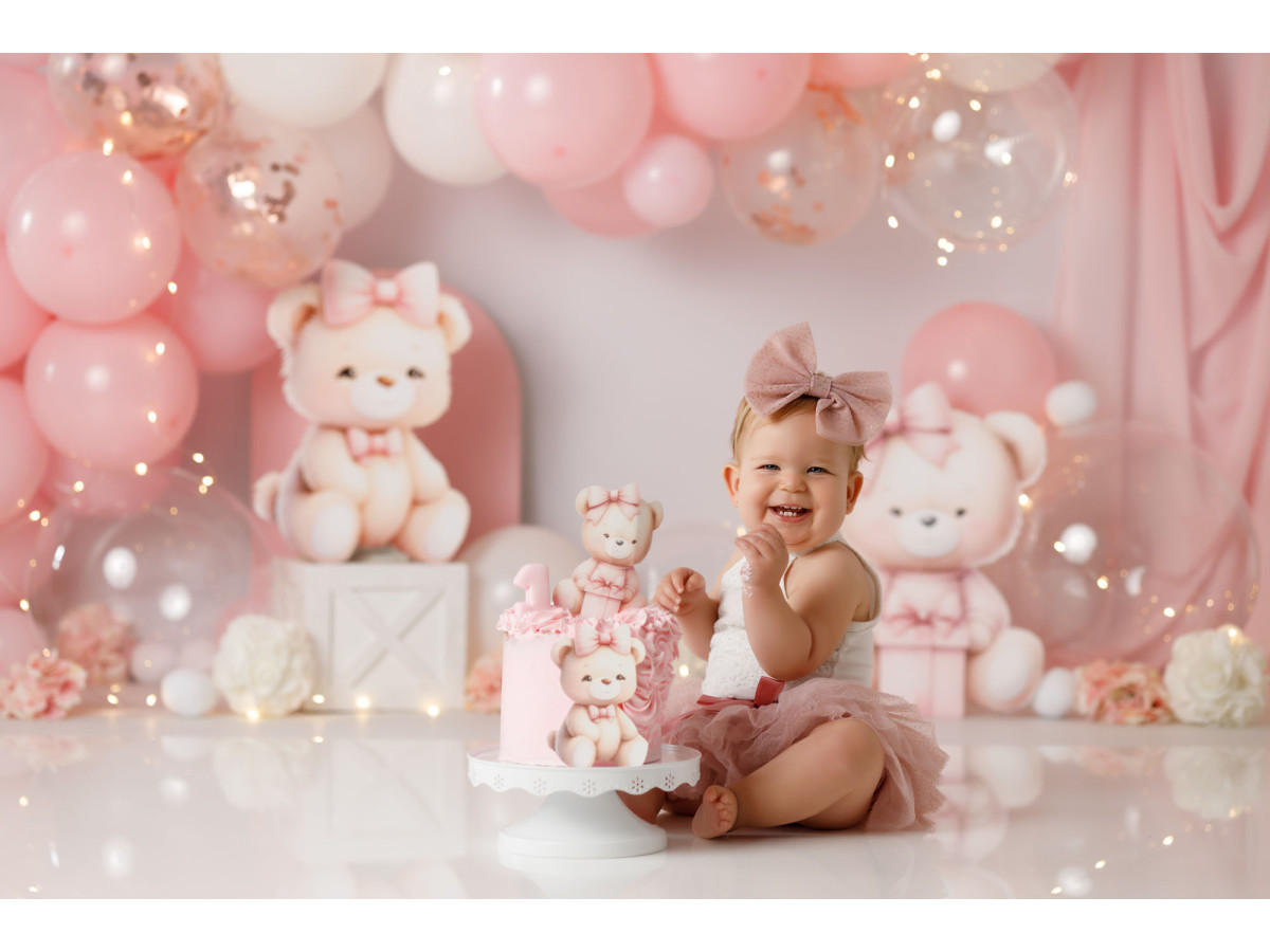 Baby & cake smash photo backdrop Bearny – pink balloon arch with teddy bears | Colors&Drops
