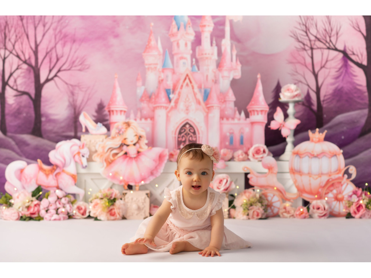 Fond photo bébé et smash cake La Princesse – château de princesse rose avec carrosse | Colors&Drops