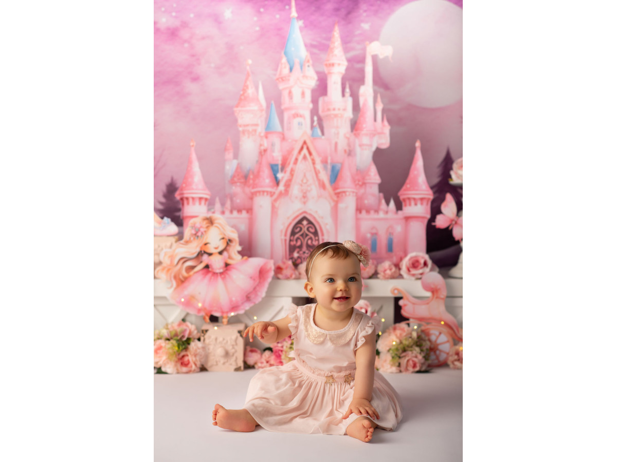 Fond photo bébé et smash cake La Princesse – château de princesse rose avec carrosse | Colors&Drops
