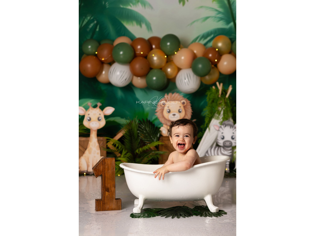 Baby & cake smash photo backdrop Explora Jungle – jungle animals with green and orange balloons | Colors&Drops