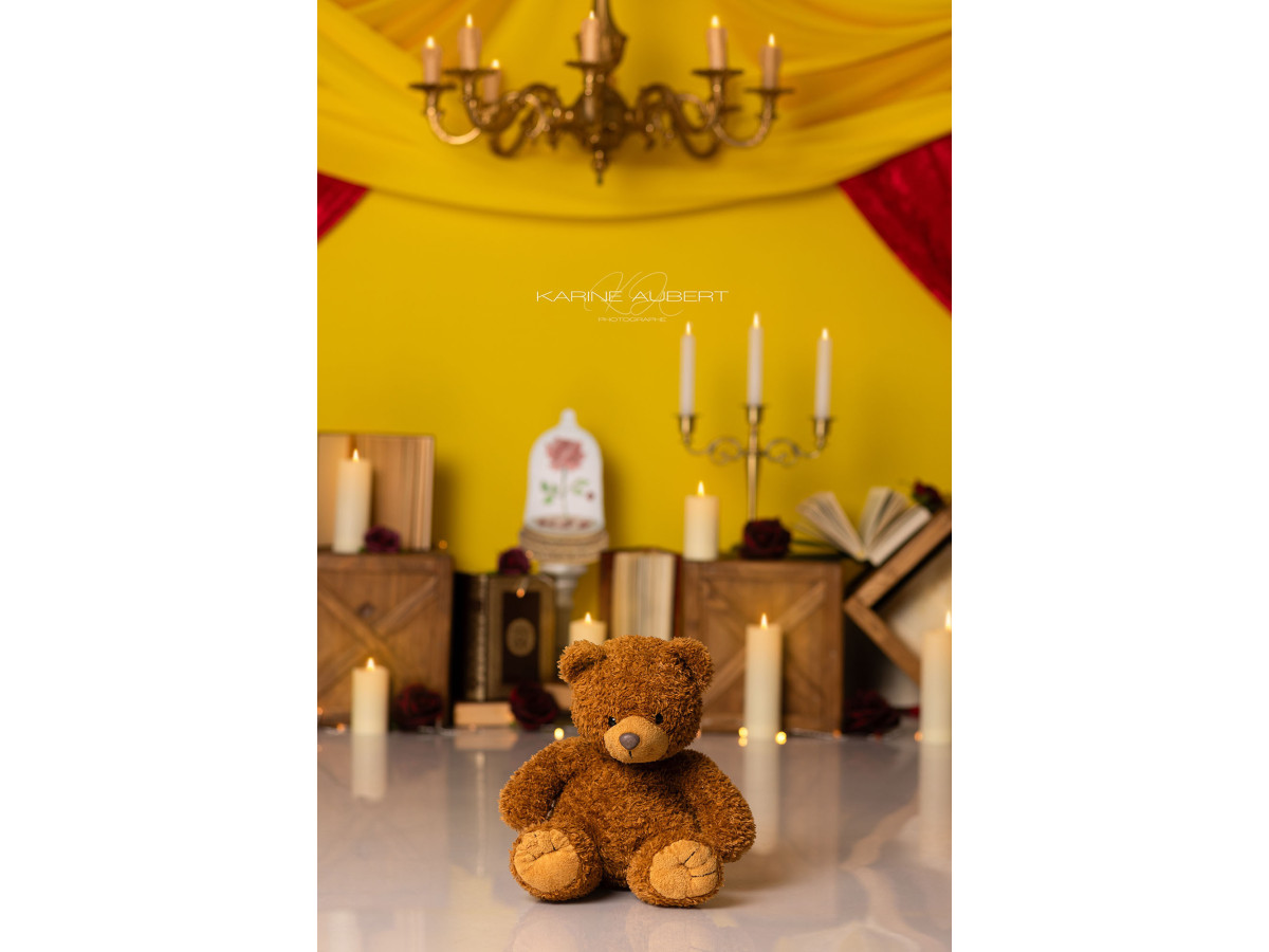 Baby & cake smash photo backdrop La Belle – theatre stage with red curtains and candelabras | Colors&Drops