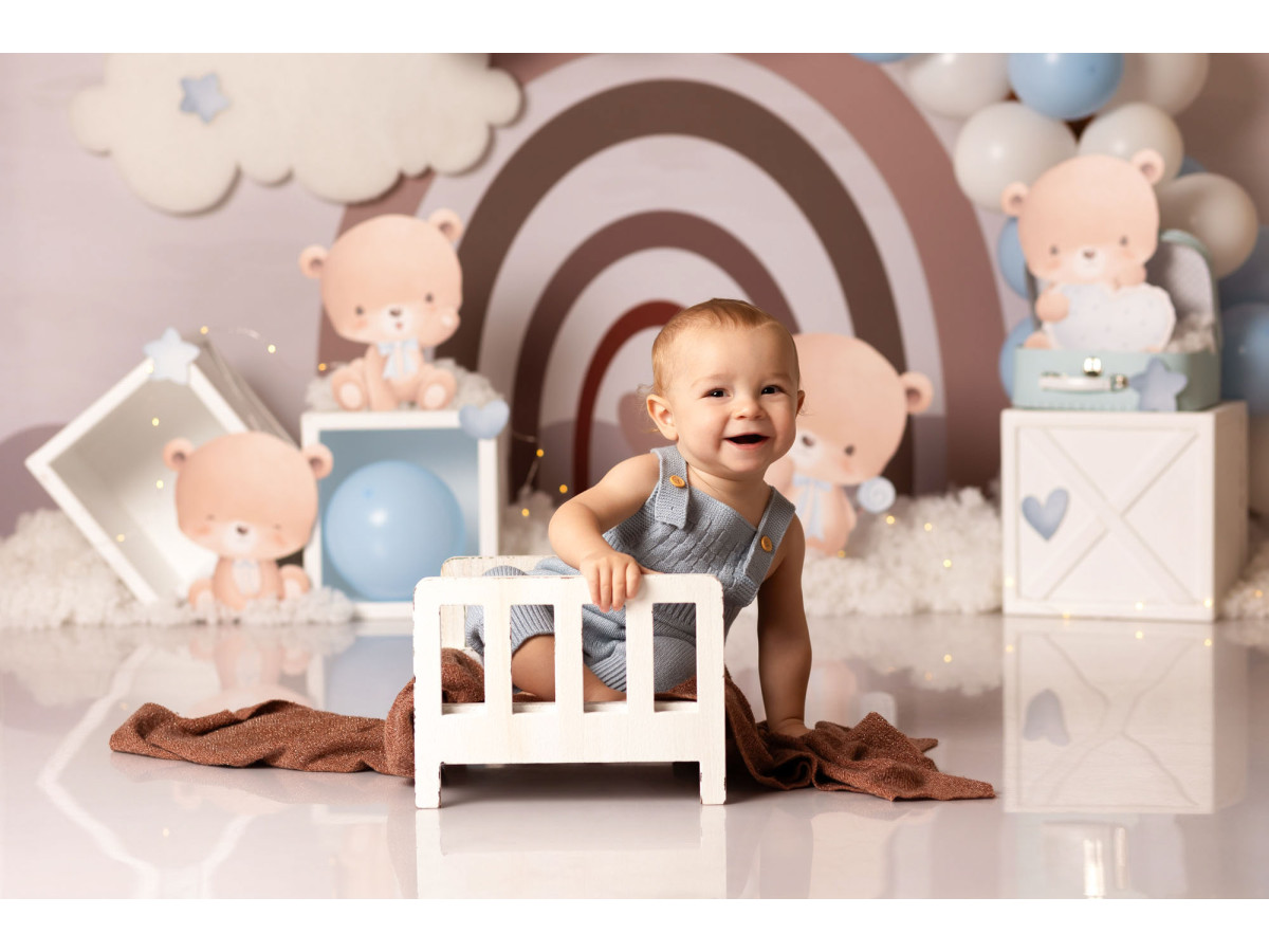 Fond photo bébé et smash cake Baby Cloud – arc-en-ciel bohème avec ballons et oursons | Colors&Drops