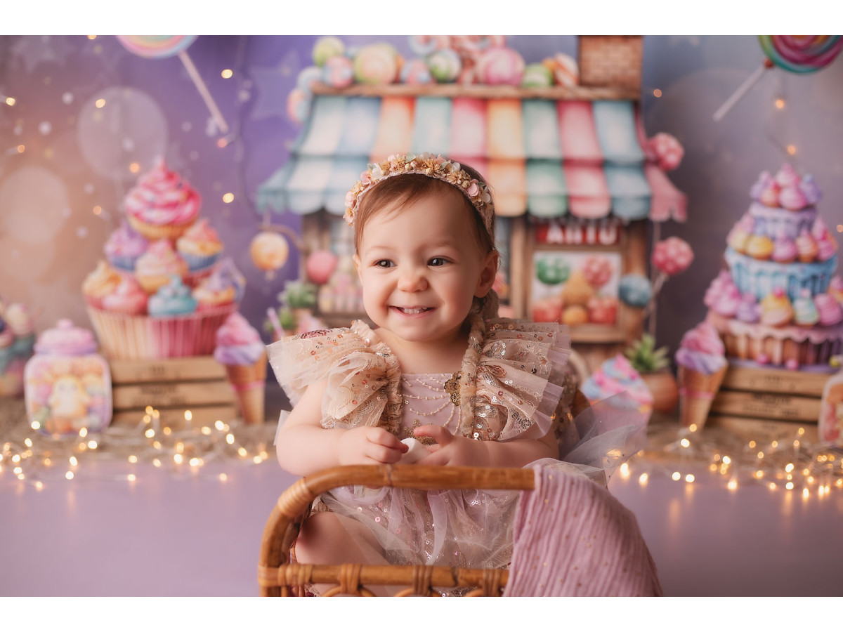 Baby & cake smash photo backdrop Yumi Candy – candy shop with lollipops and cupcakes | Colors&Drops