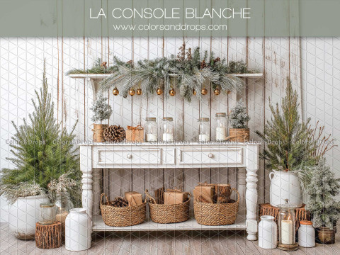 Christmas photo backdrop La Console Blanche – white console with baskets and garland | Colors&Drops