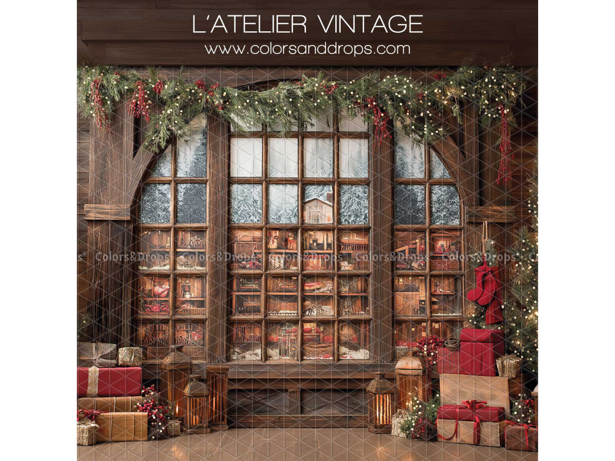 Fondo fotográfico lateral de Navidad L'Atelier Vintage Side – taller vintage con gran ventanal y regalos | Colors&Drops