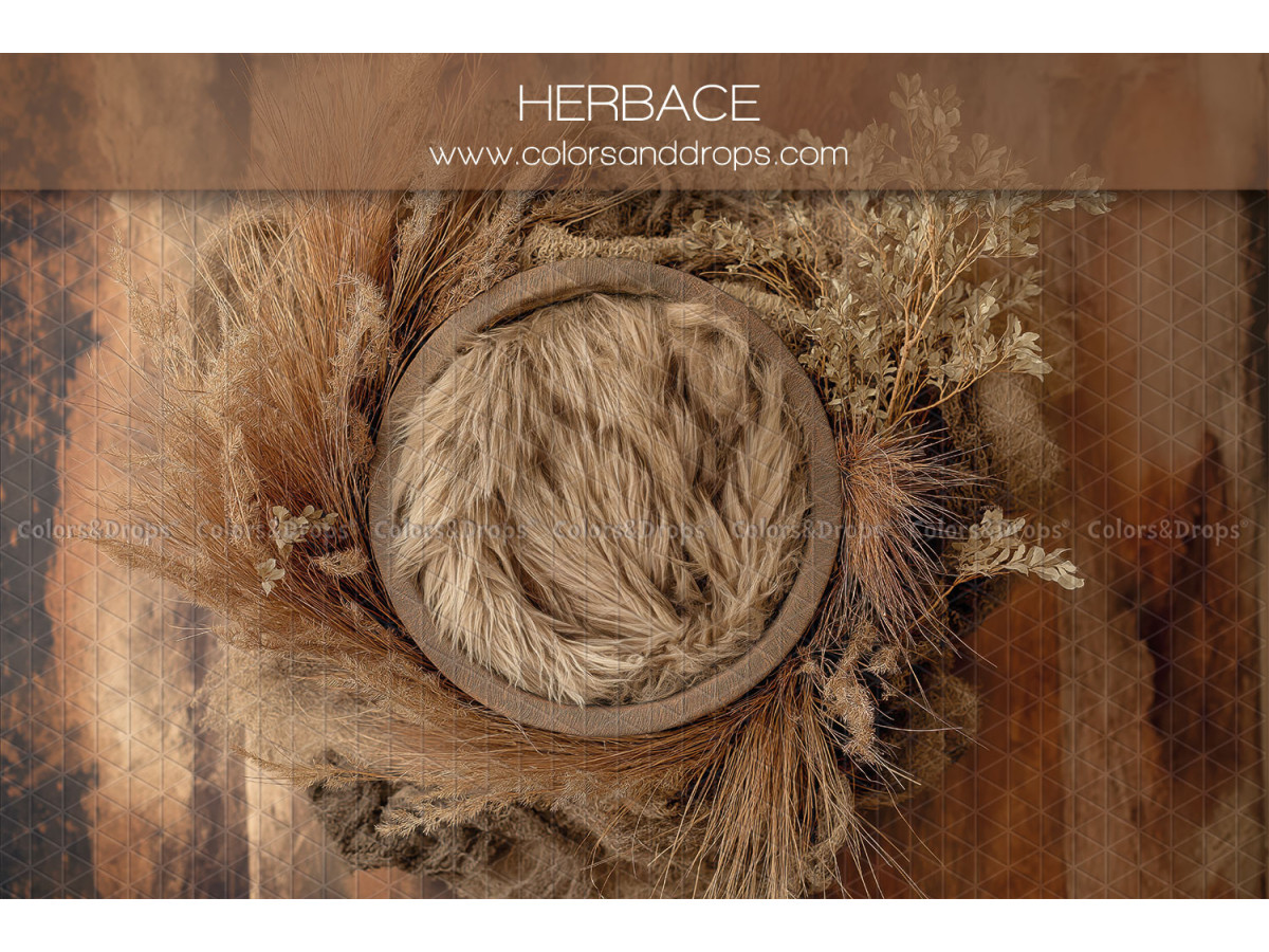 Newborn photo backdrop Herbace – wooden bowl with dried grasses and fur | Colors&Drops