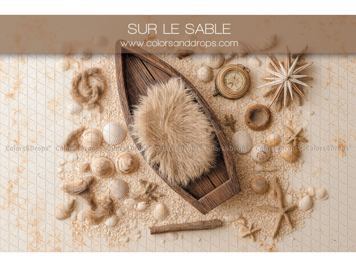 Newborn photo backdrop Sur le Sable – wooden boat on sand with shells | Colors&Drops