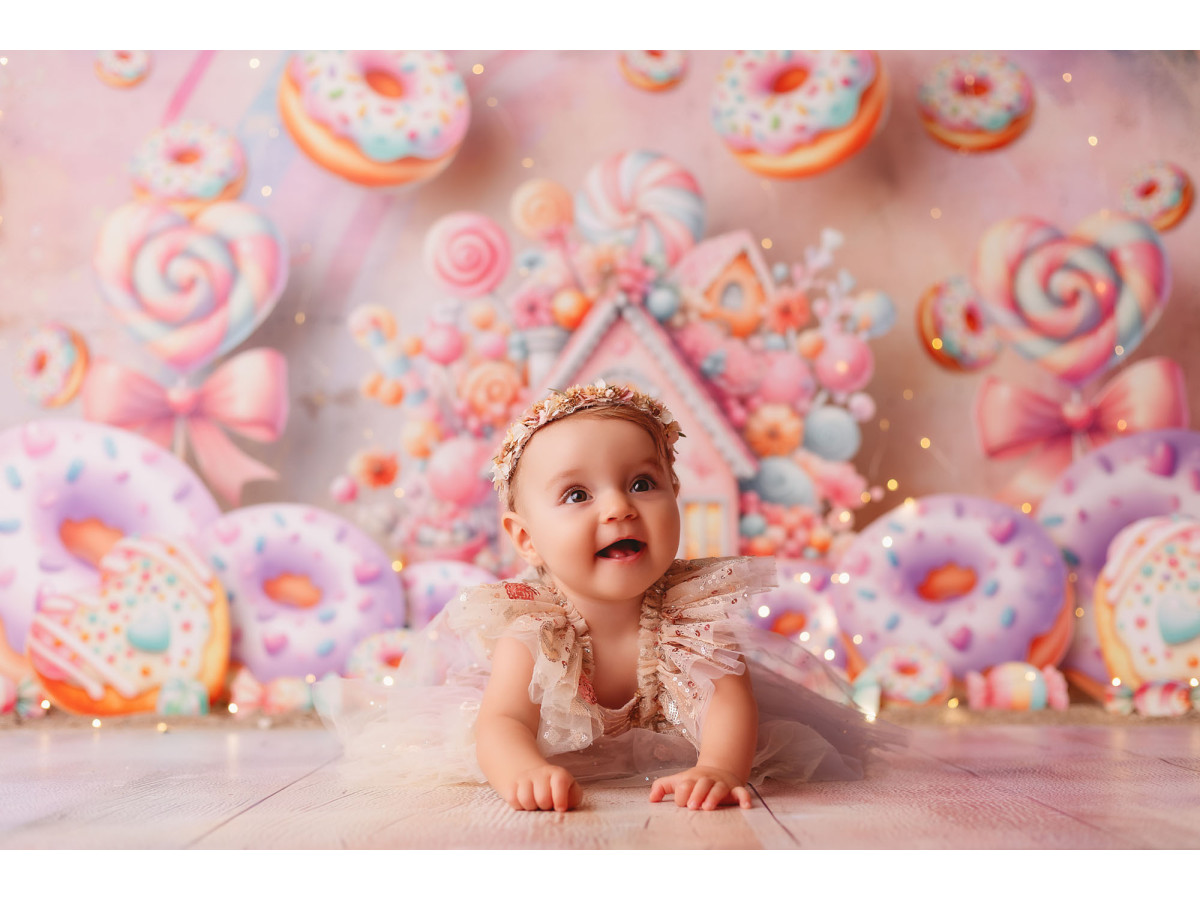 Baby & cake smash photo backdrop Bonbek – candy house with giant donuts and lollipops | Colors&Drops